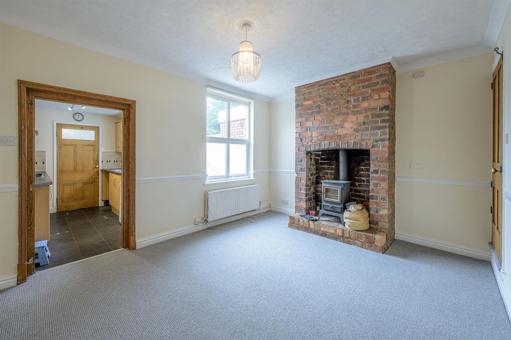 Property photo 2 of 22