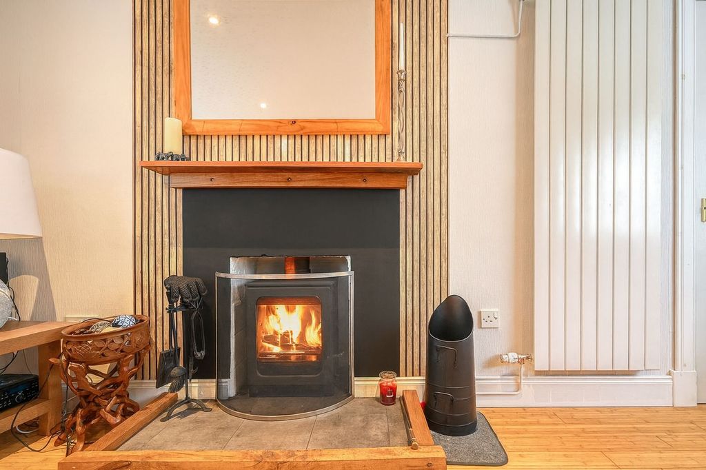 Property photo 3 of 21