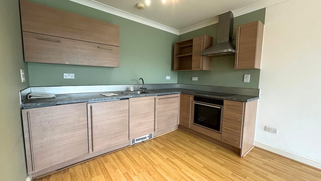 Property photo 3 of 11 86B89770-957A-4261-9d16-B33F2F20Baf1