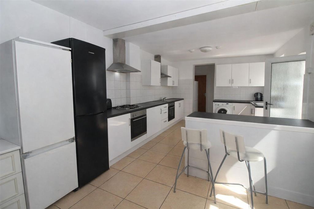 Property photo 1 of 15 Ruthin Gardens 1.Png