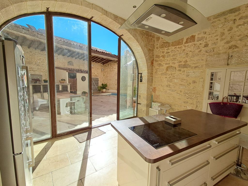 Property photo 2 of 35