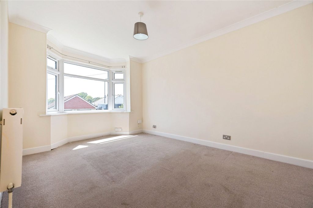 Property photo 2 of 14 Picture No. 28