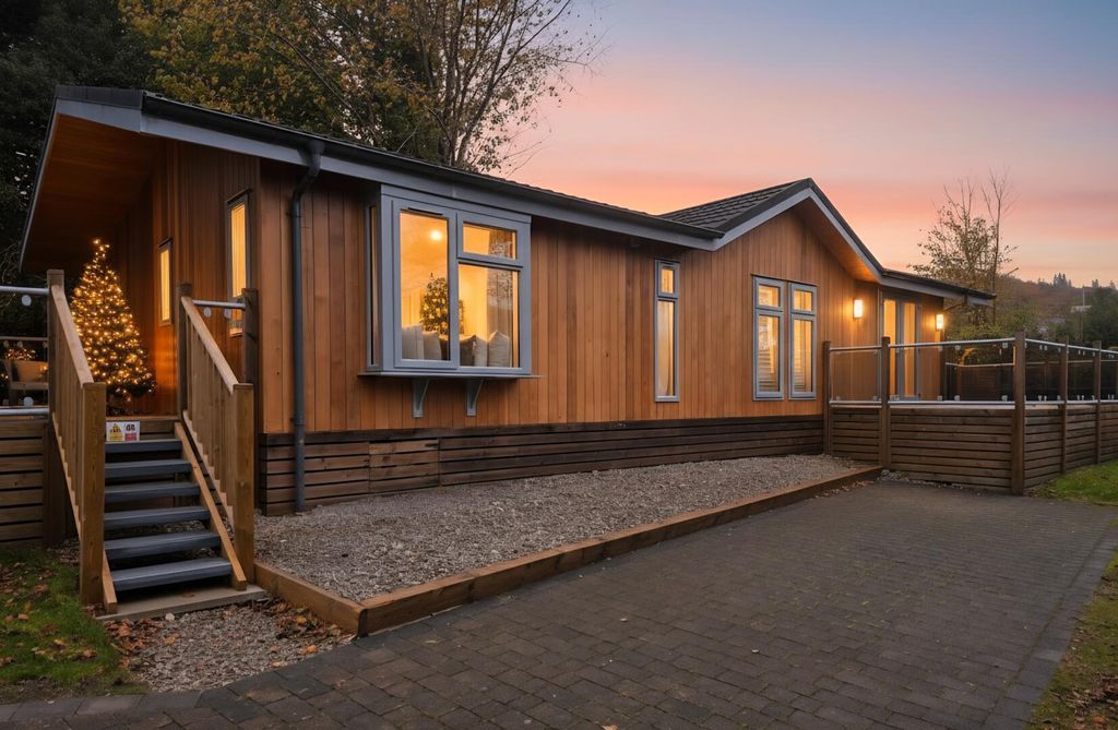 Property photo 1 of 12 Main Photo