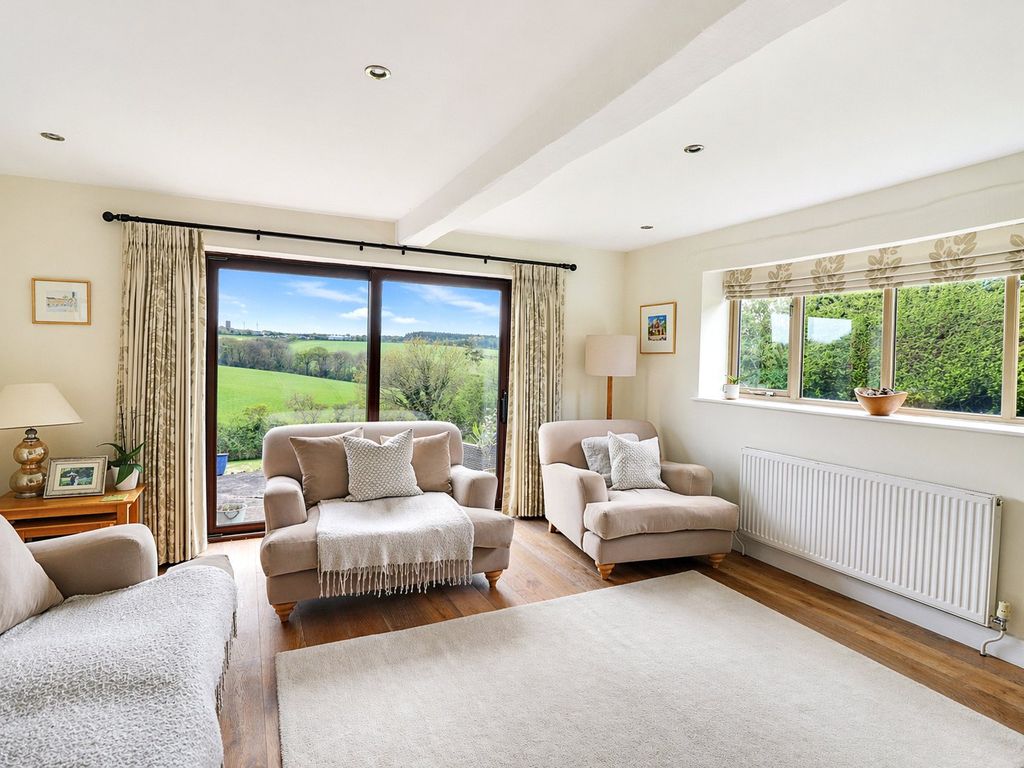 Property photo 3 of 13 3 - Picture No. 08