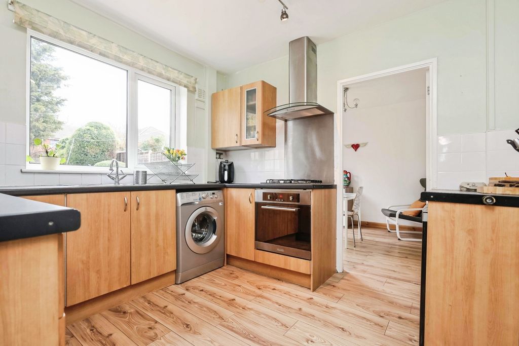 Property photo 3 of 16 Pbox-Img.Jpg