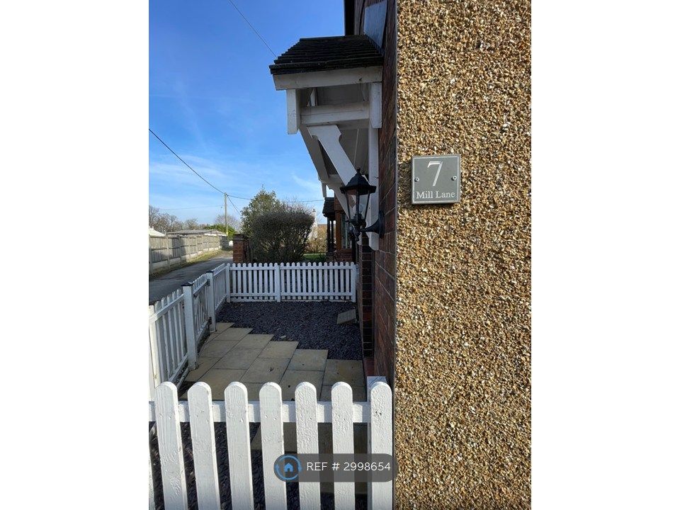 Property photo 2 of 31