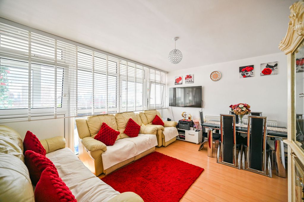 Property photo 1 of 20