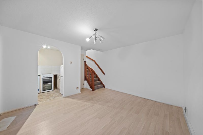 Property photo 3 of 7 Photo 2