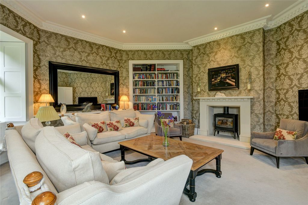 Property photo 3 of 28 Drawing Room