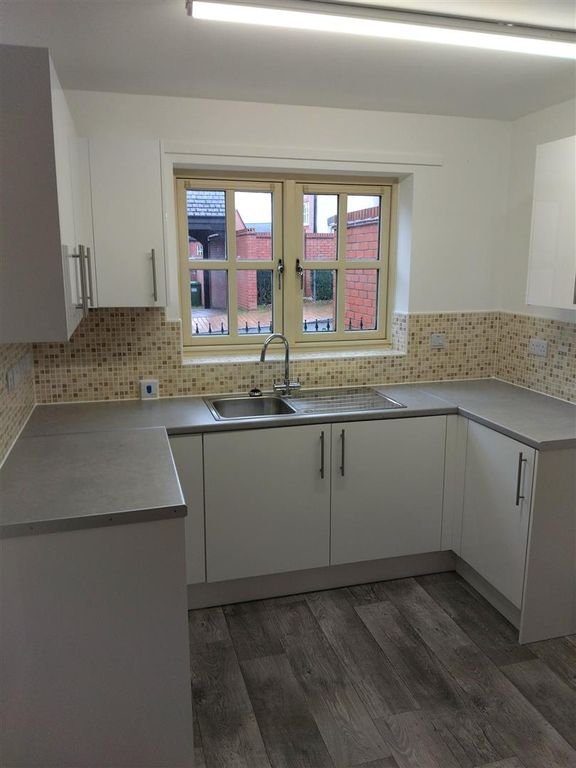 Property photo 3 of 8 Pro-c7Zmsjkx.Jpeg