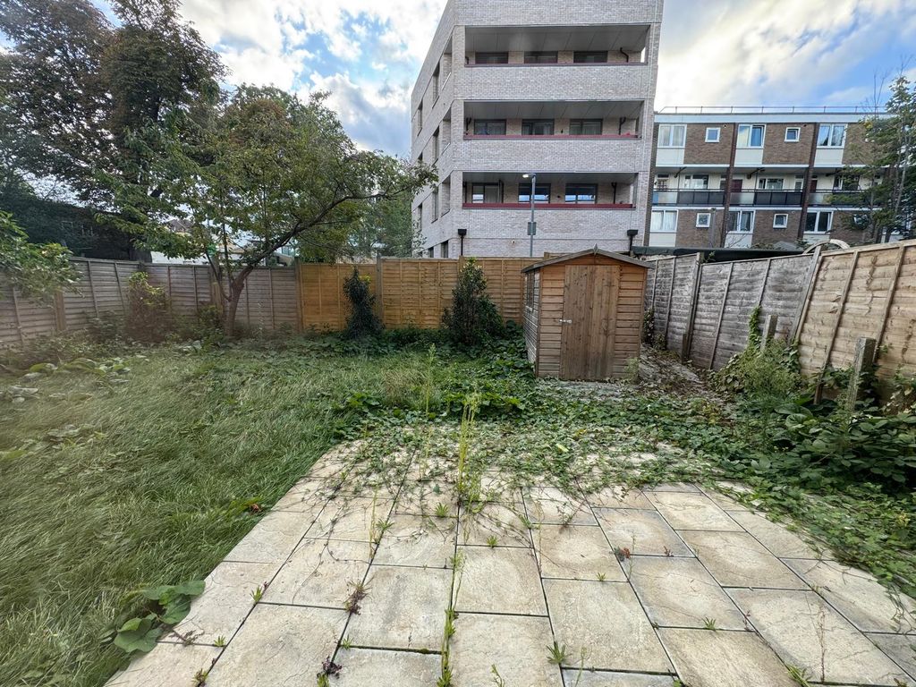 Property photo 3 of 9 Photo 2