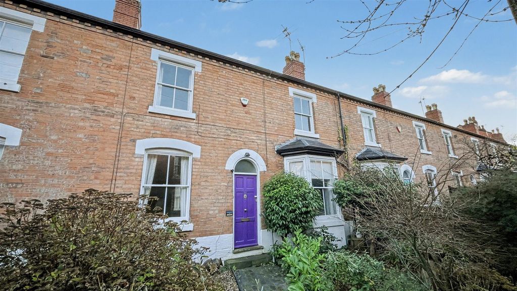 Property photo 1 of 14 Front Aspect