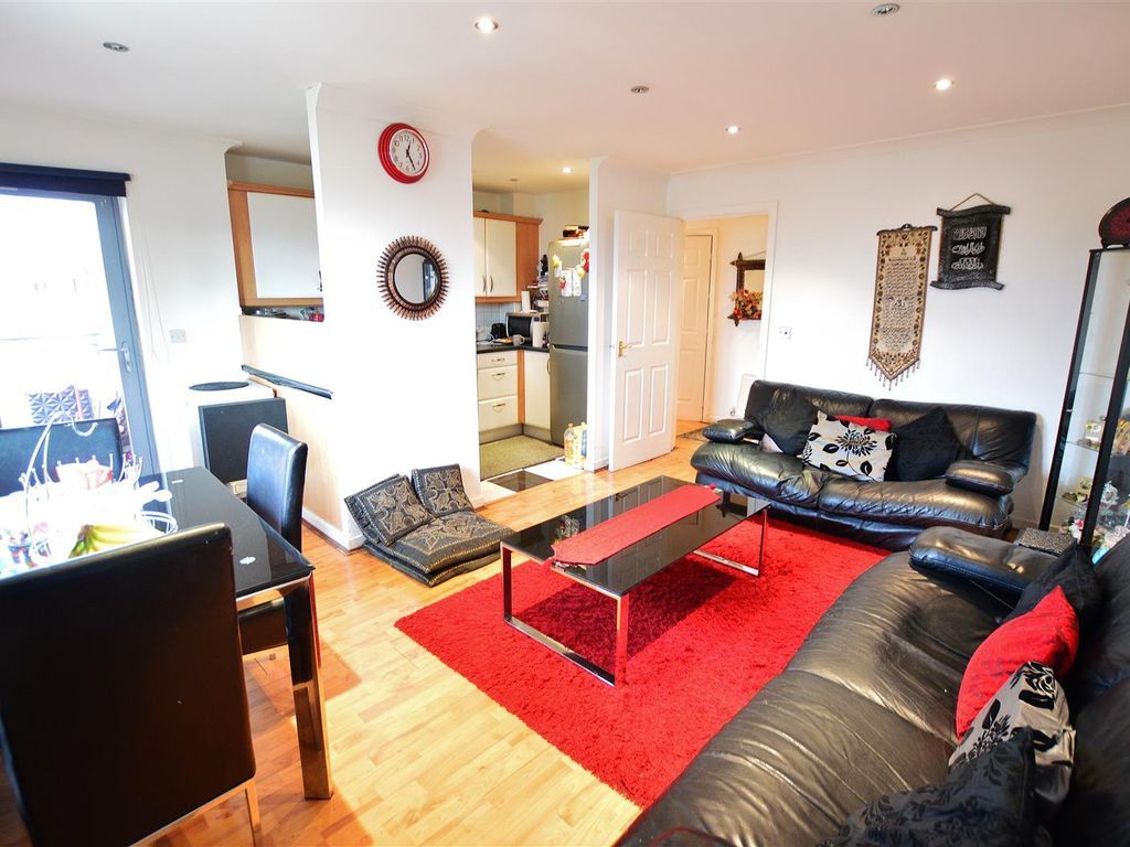Property photo 3 of 7 Gallery