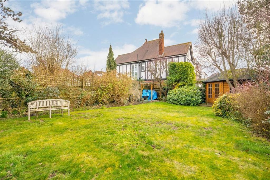 Property photo 3 of 13