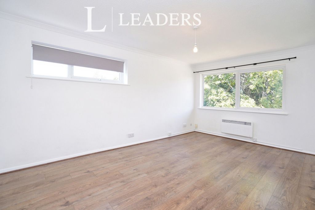 Property photo 3 of 14 Pbox-Img.Jpg
