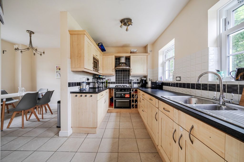 Property photo 3 of 18 Picture No. 22