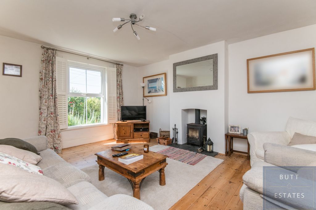 Property photo 2 of 16