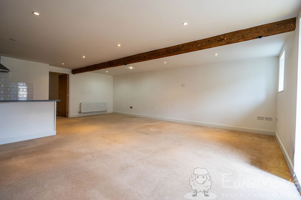 Property photo 2 of 11 Dmc07649-Hdr