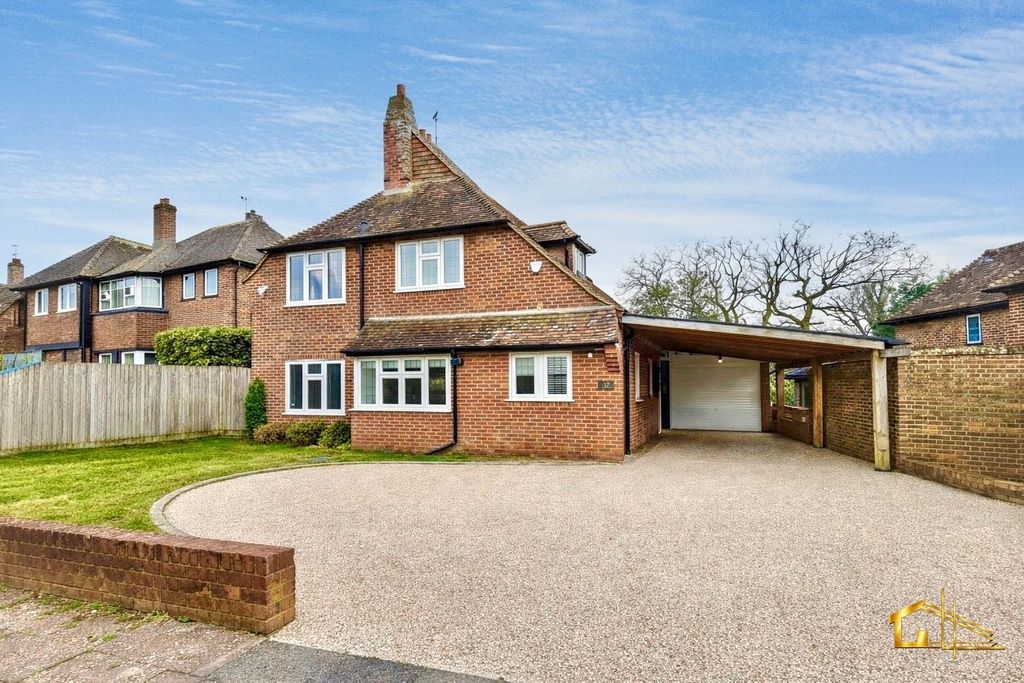 Property photo 1 of 24