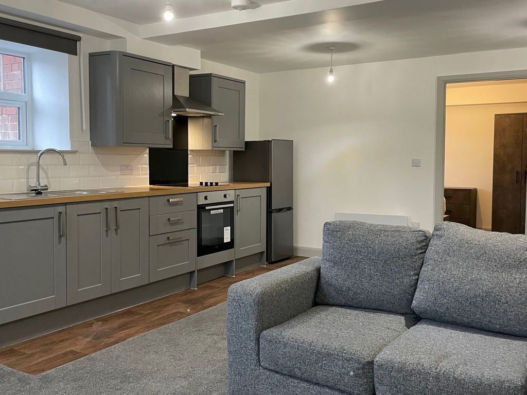 Property photo 1 of 5 Wakefield, One Bed Apartment To Let