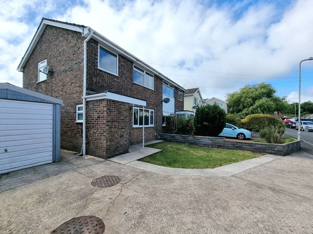 Property photo 1 of 30
