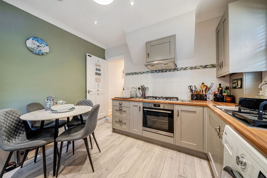 Property photo 3 of 16 1499714-14-6A6A13...