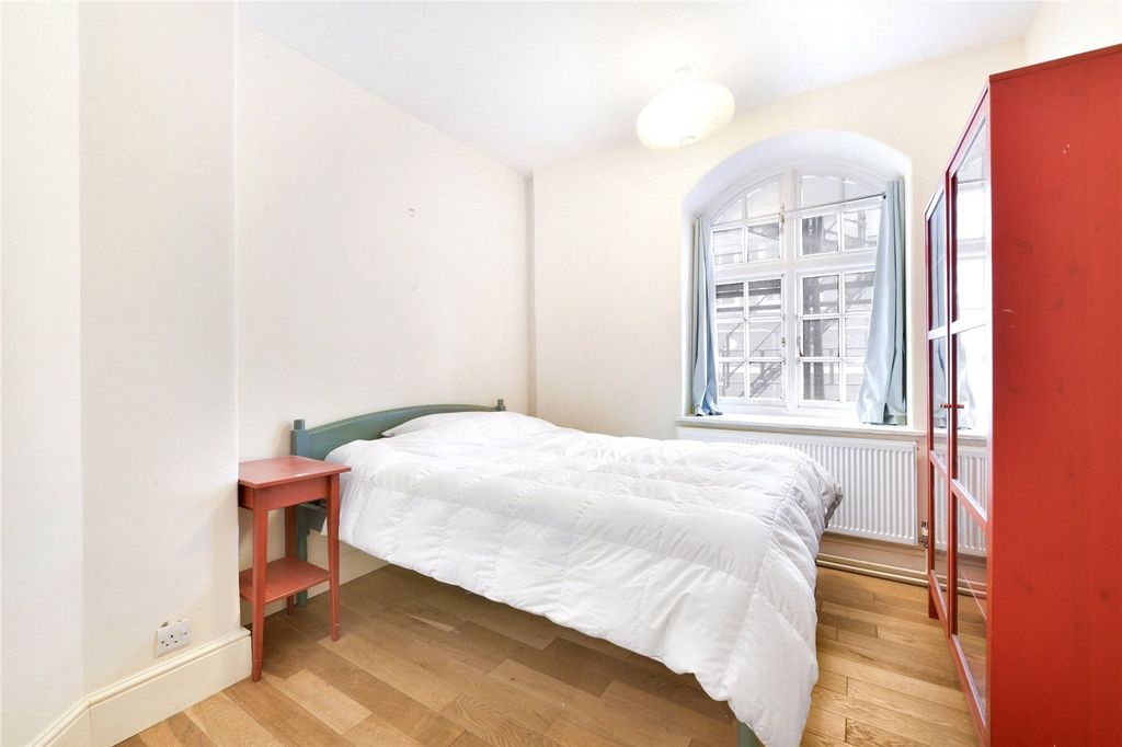 Property photo 3 of 10