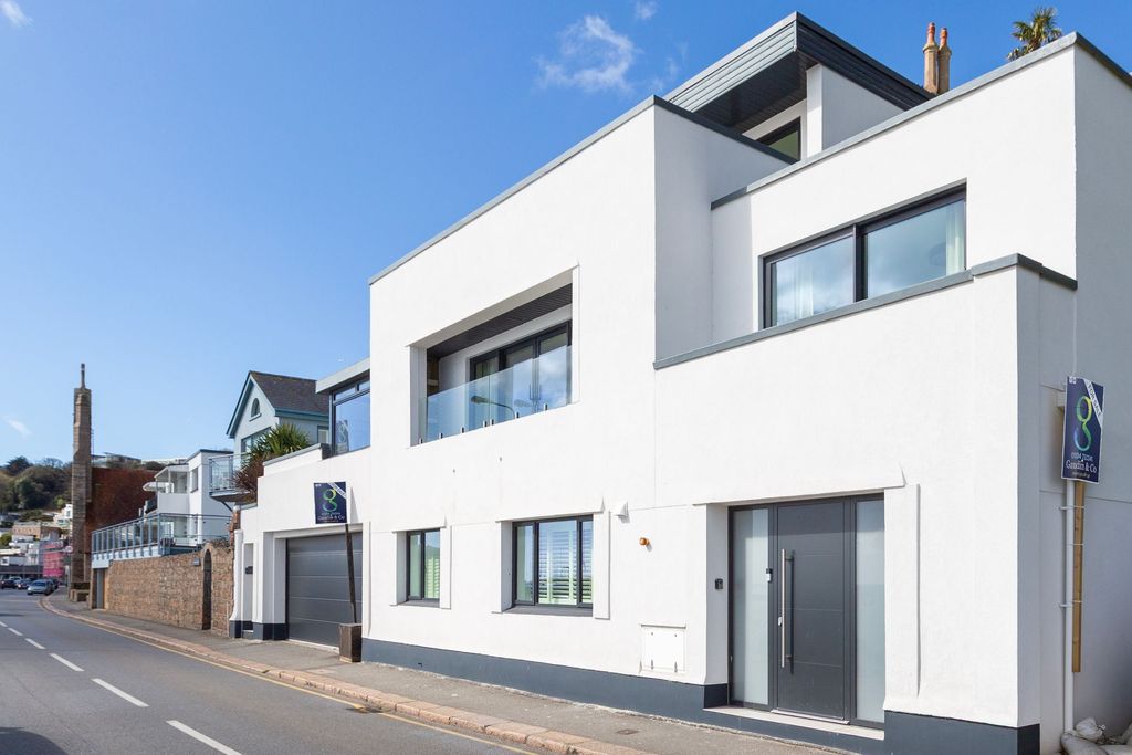 Property photo 1 of 75