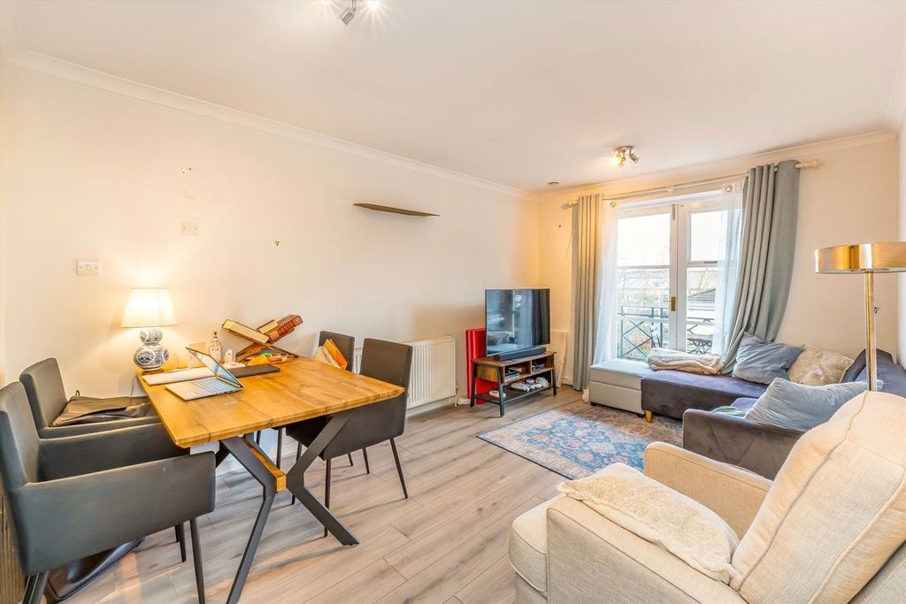 Property photo 2 of 5