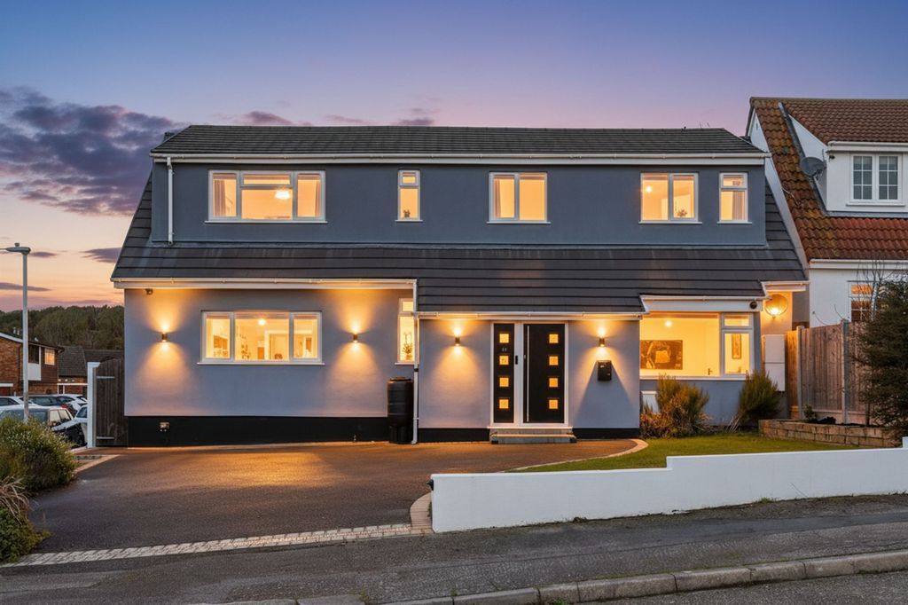 Property photo 1 of 23