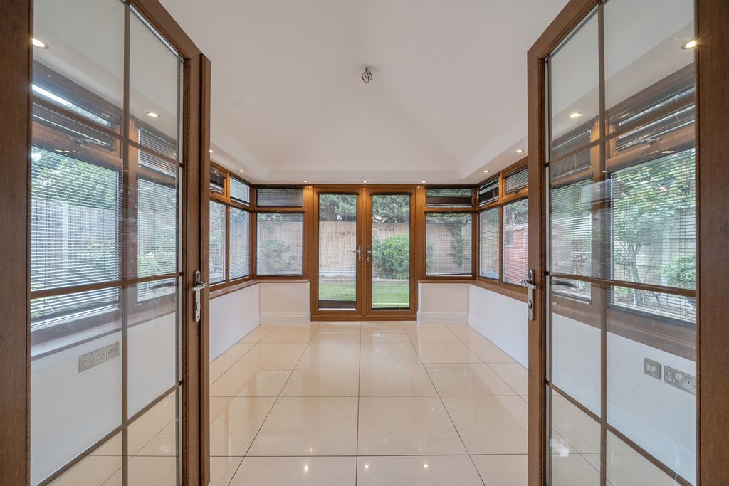 Property photo 3 of 21 1486127-7-6A43E0d...