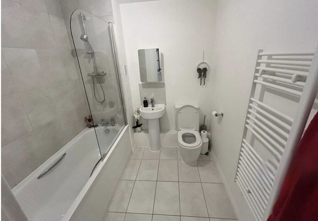 Property photo 3 of 13 4694022