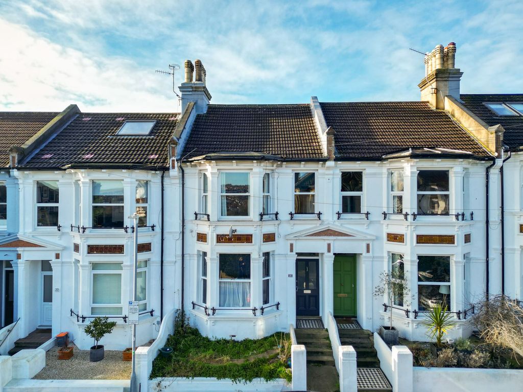 Property photo 1 of 21