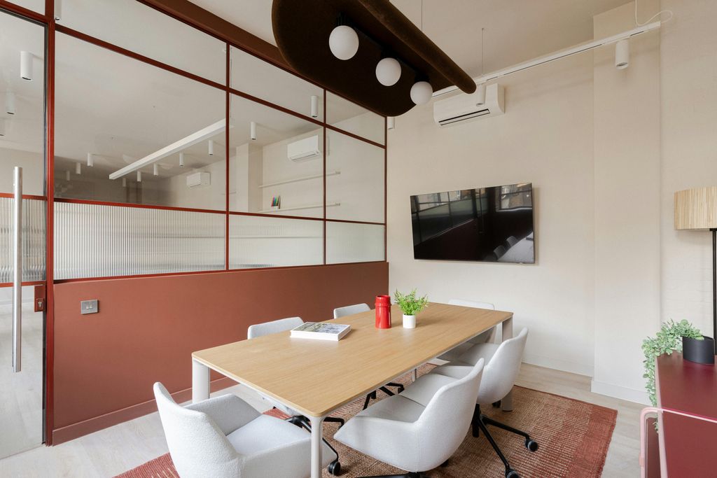 Property photo 2 of 18 6 Corbet Place-19.Jpg