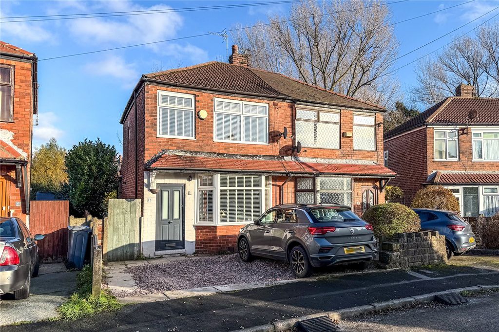 Property photo 1 of 17 External