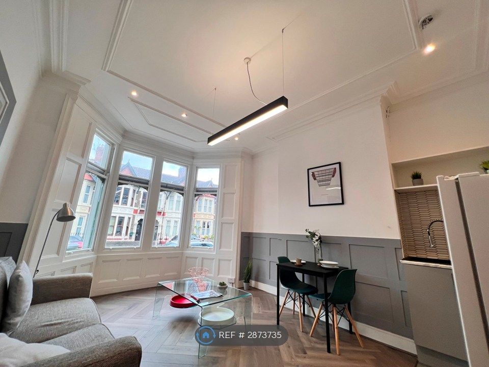 Property photo 2 of 17