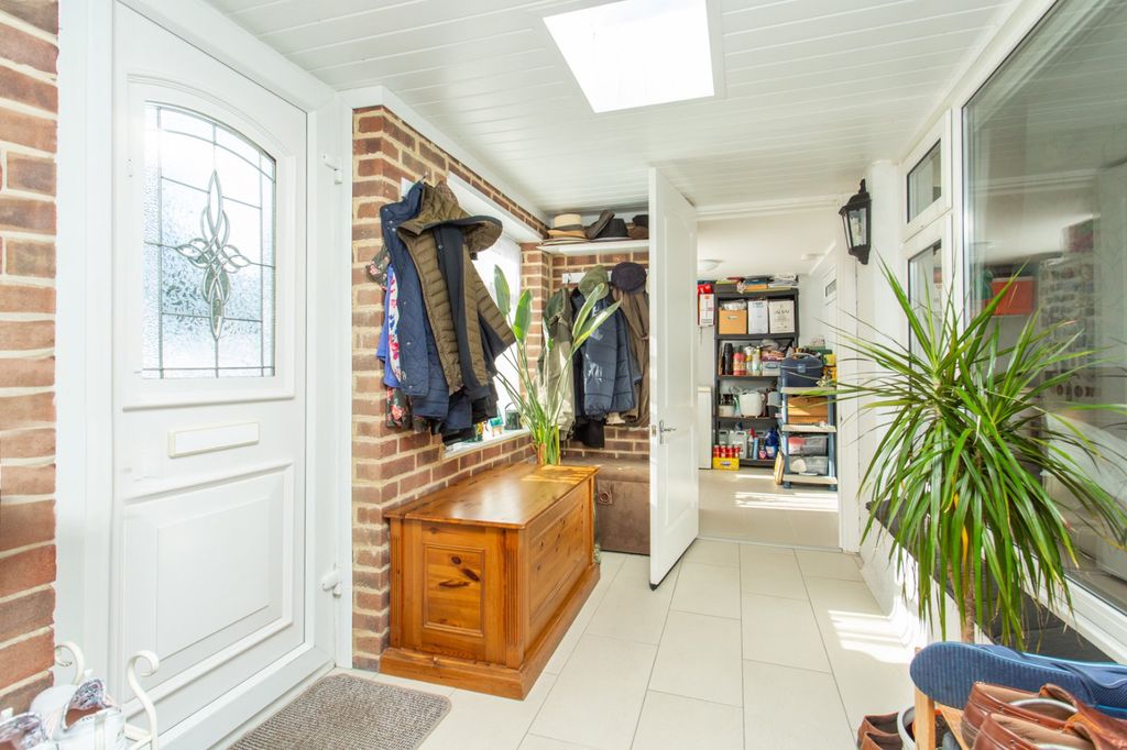 Property photo 2 of 17 Picture 2