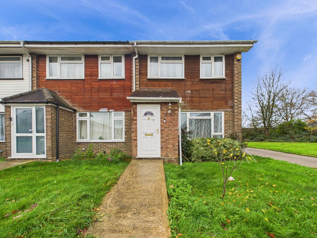 Property photo 1 of 10 Cam02536G0-Pr0023-Still021