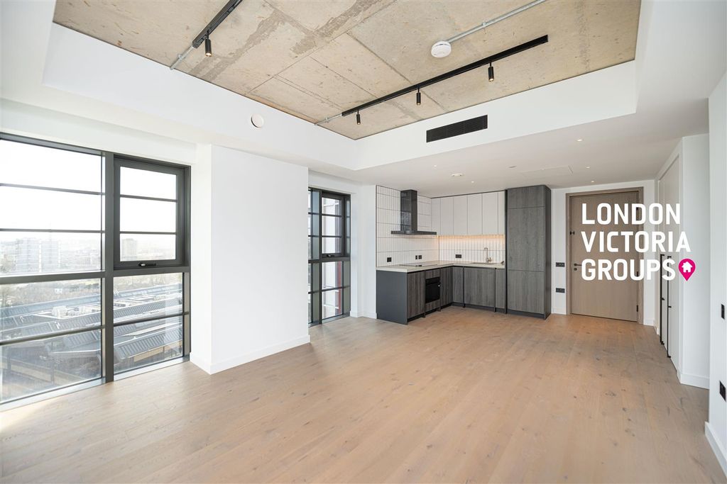 Property photo 2 of 17 1-5546.Jpg