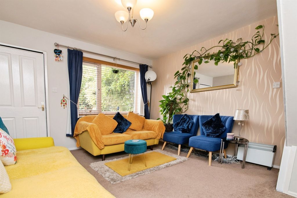 Property photo 3 of 15