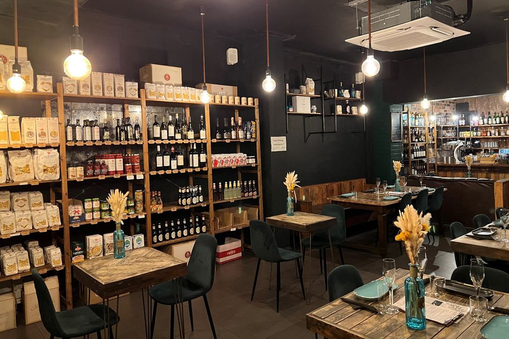 Property photo 2 of 7