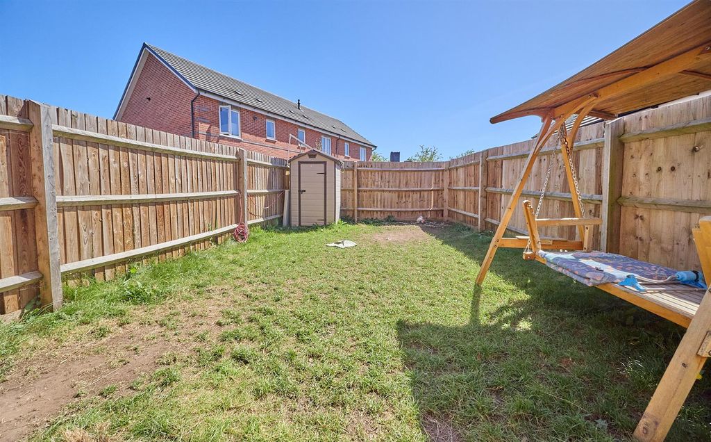Property photo 3 of 17 Outside