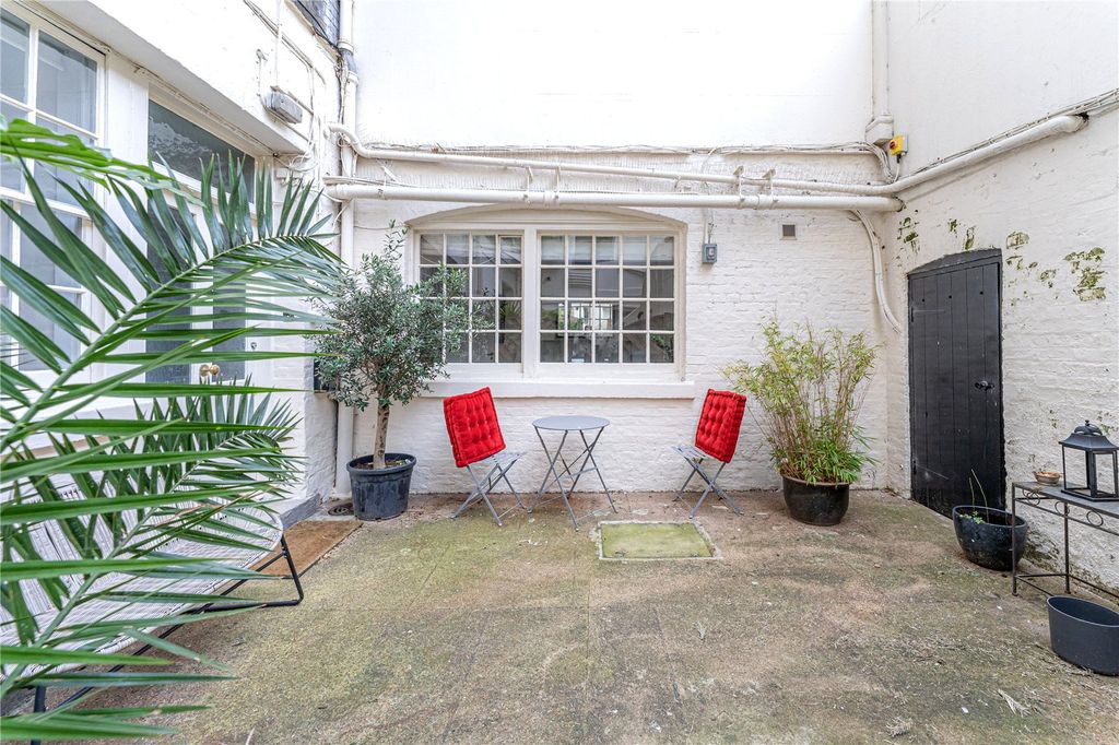 Property photo 3 of 9 Picture No. 56