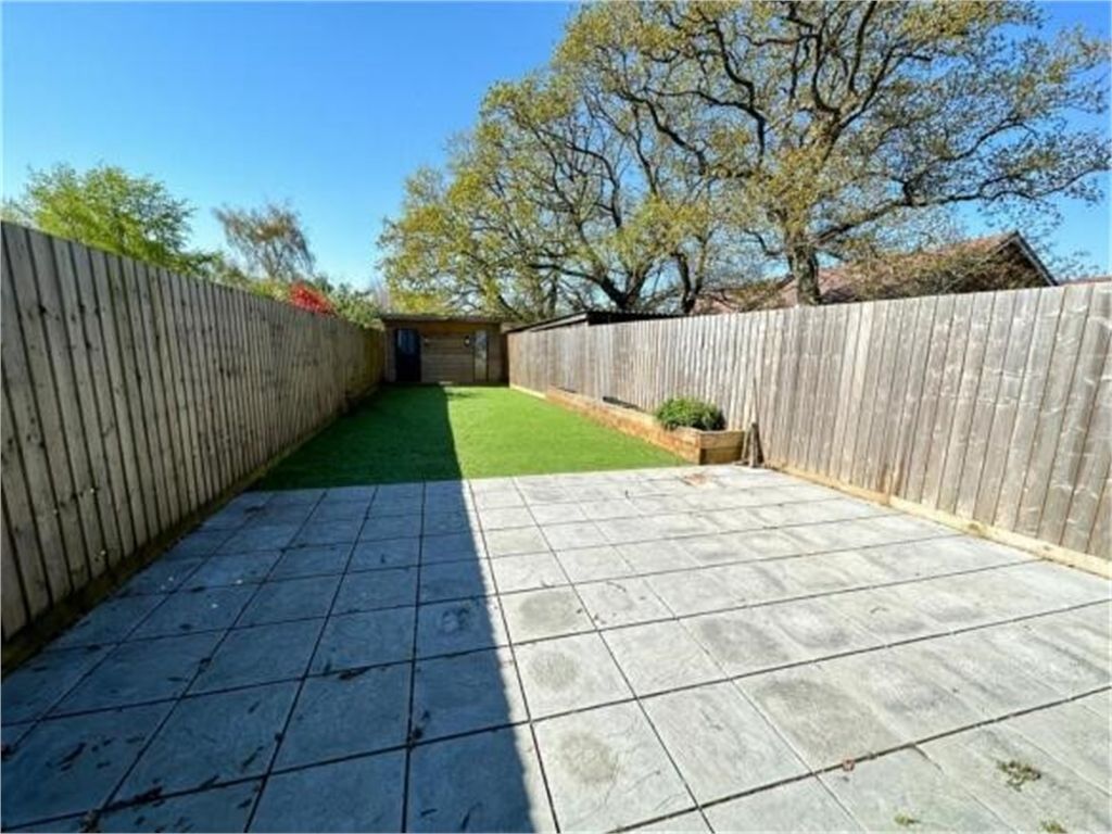 Property photo 3 of 12 Picture 3