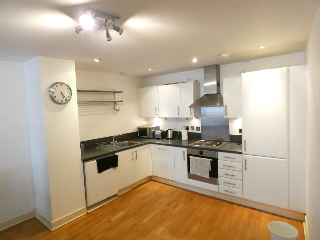 Property photo 2 of 23