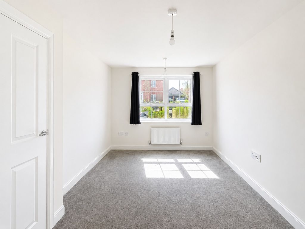 Property photo 3 of 24 5292354