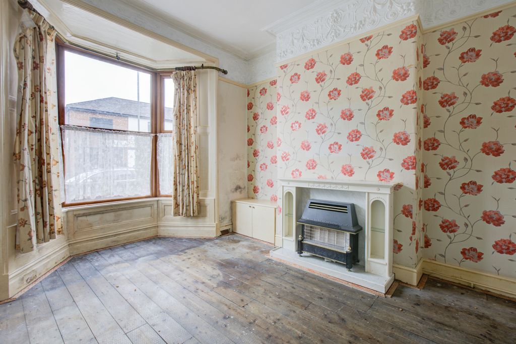 Property photo 3 of 23