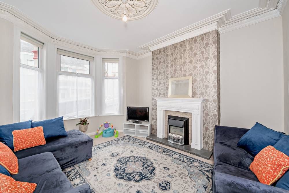 Property photo 3 of 17