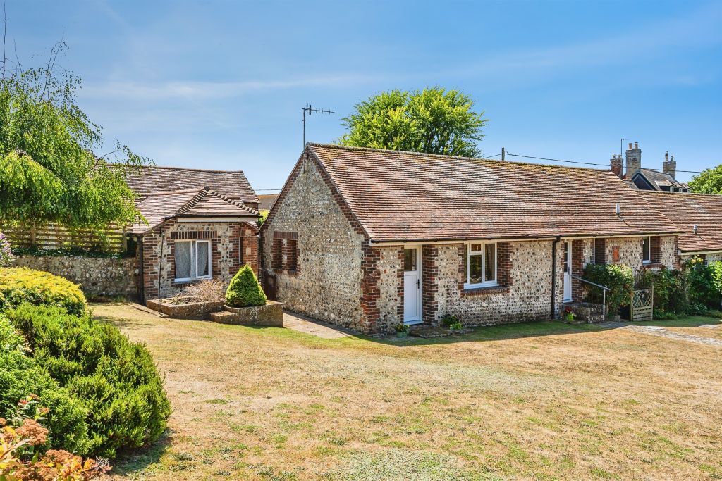 Property photo 1 of 27