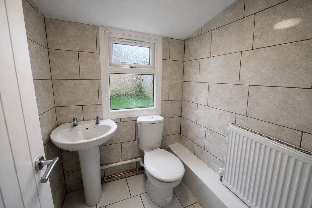 Property photo 2 of 14 View